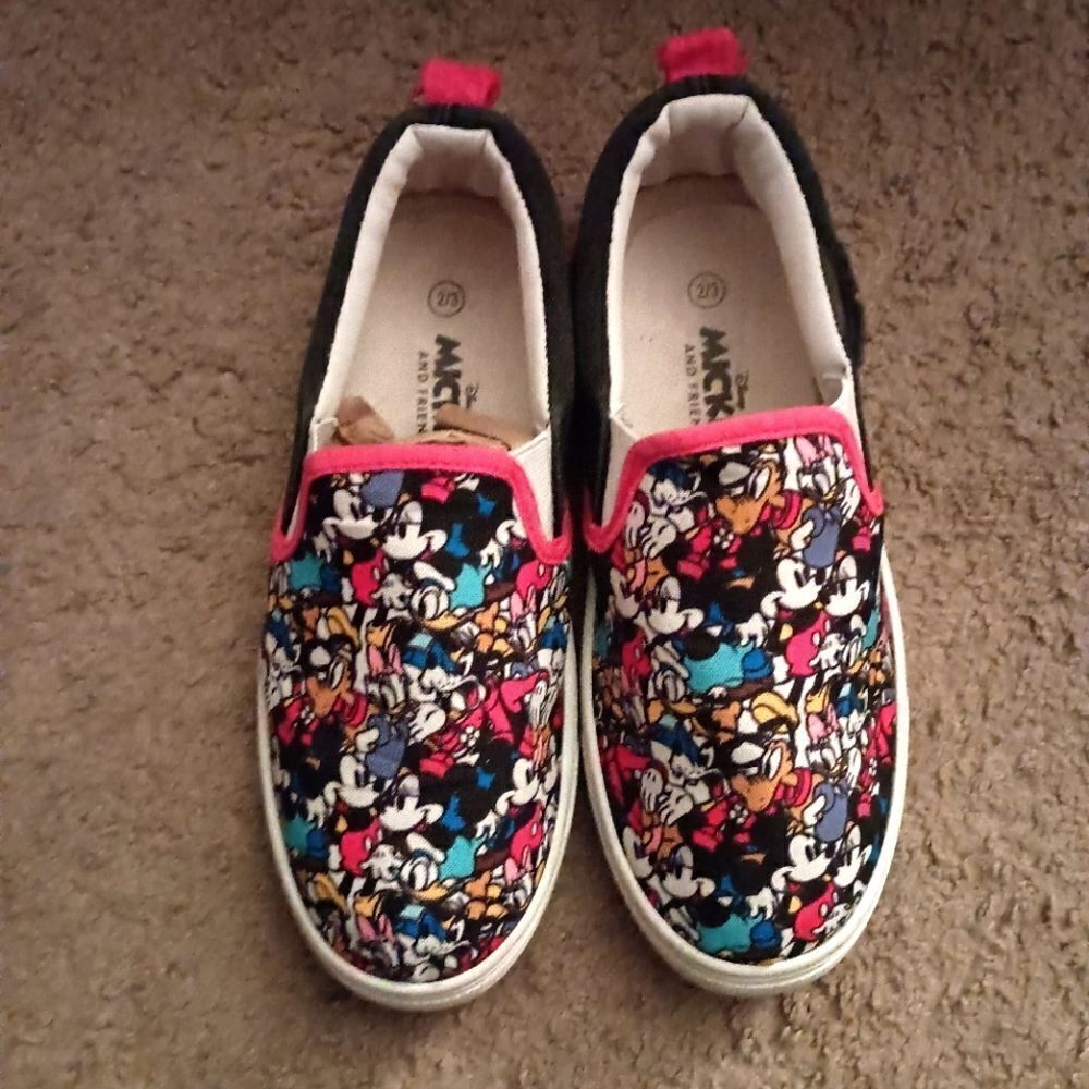 Disney Mickey Mouse & Friends Slip-on Sneakers Size 2/3 PRE-OWNED